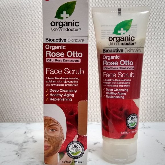 Scrub And Moisturize Skincare Set - Picture 2 of 3